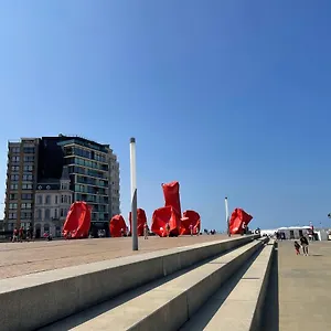 Apartment Gezellige 1 Slaapkamer, 3pers,strand,zee 50m Belgien